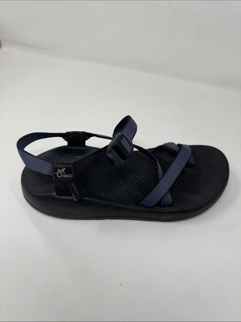 Chaco Mens 10 Navy Blue, Black Strappy Outdoor Sandals Hiking water shoes
